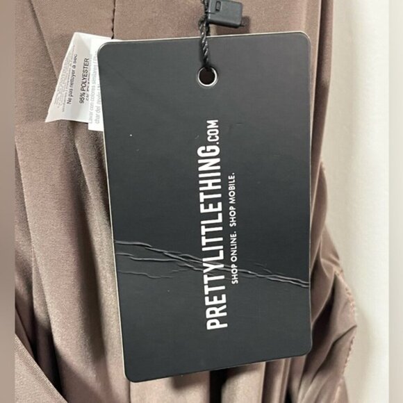 PrettyLittleThing Brown Ruched Bodycon Shorts - Size US Large - Picture 3 of 15